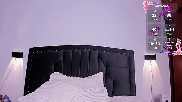 Lilith Thompson online show from November 15, 2025, 12:14 am