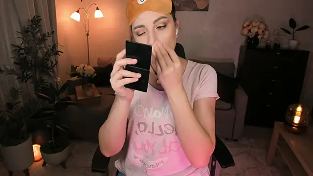 Snapshot of Viki_Bellson chatting on November 9, 2025, 6:12 pm Viki Bellson online show from November 9, 2025, 6:12 pm