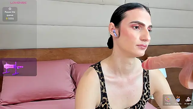 Snapshot of shantall_skinny chatting on December 17, 2025, 3:17 pm shantall skinny online show from December 17, 2025, 3:17 pm