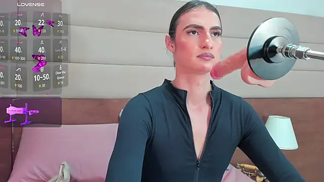 Snapshot of shantall_skinny chatting on October 4, 2025, 3:30 am shantall skinny online show from October 4, 2025, 3:30 am