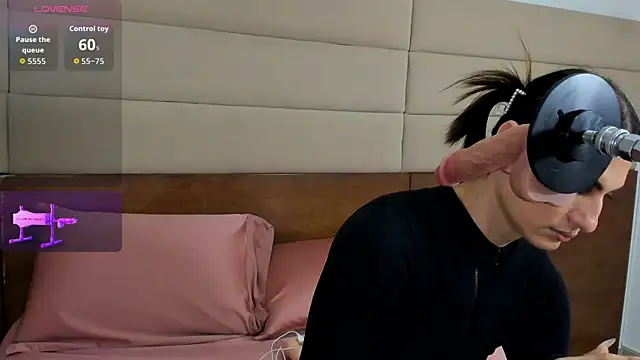 Snapshot of shantall_skinny chatting on November 20, 2025, 3:18 am shantall skinny online show from November 20, 2025, 3:18 am