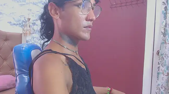 Snapshot of Dayana_20cm chatting on March 11, 2025, 8:20 pm Dayana 20cm online show from March 11, 2025, 8:20 pm