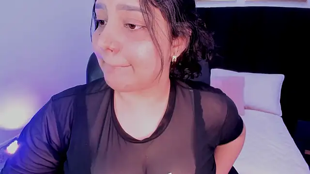 Snapshot of dullce77 chatting on July 17, 2026, 7:00 pm dullce77 online show from July 17, 2026, 7:00 pm