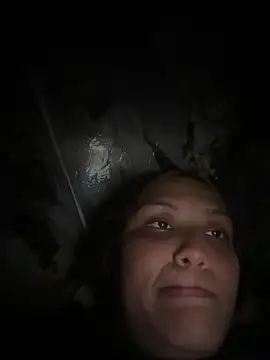 iamsara 21 online show from May 27, 2026, 4:09 am