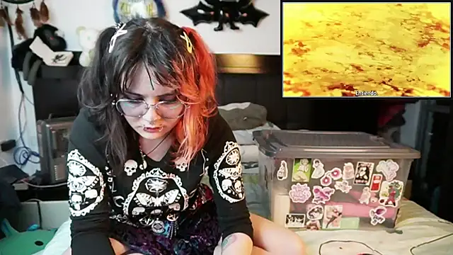 Snapshot of Devil_And_Princess chatting on November 23, 2025, 1:04 am Devil And Princess online show from November 23, 2025, 1:04 am