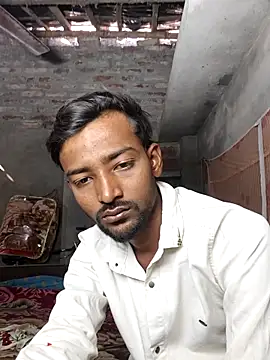 India HOT23 online show from December 5, 2025, 5:06 am