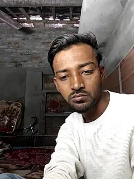 India HOT23 online show from December 1, 2025, 4:57 am