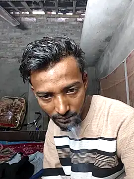 India HOT23 online show from December 3, 2025, 2:23 am