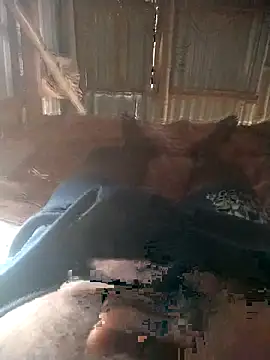 Snapshot of Suvo77Midnight chatting on October 15, 2025, 10:23 am Suvo77Midnight online show from October 15, 2025, 10:23 am