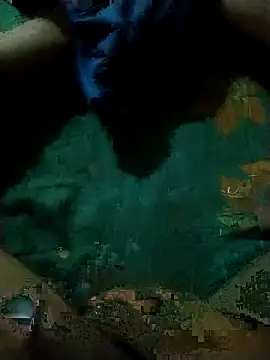 Snapshot of Suvo77Midnight chatting on September 17, 2025, 7:38 pm Suvo77Midnight online show from September 17, 2025, 7:38 pm