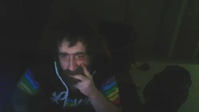 mayg online show from December 17, 2025, 6:07 am