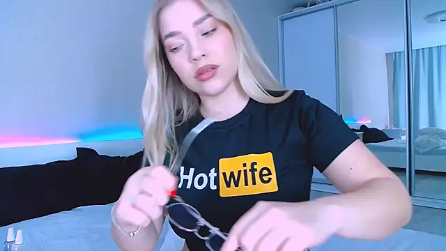 Snapshot of DIANAxxxDIAMOND chatting on September 20, 2025, 8:08 am DIANAxxxDIAMOND online show from September 20, 2025, 8:08 am