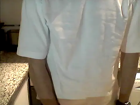 Snapshot of luciferrodri_25 chatting on July 19, 2026, 2:31 am luciferrodri 25 online show from July 19, 2026, 2:31 am