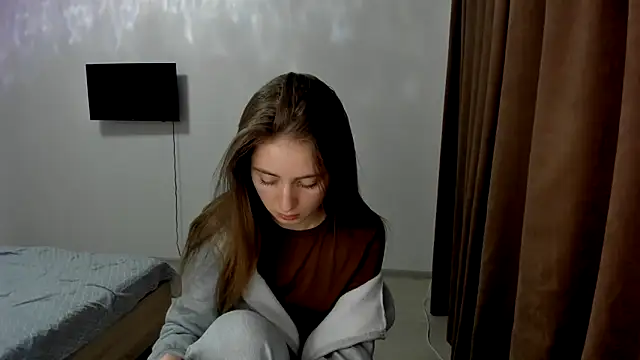 LilyHaart online show from November 12, 2025, 5:28 pm