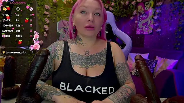 BlackedBarbie online show from November 16, 2025, 7:07 pm