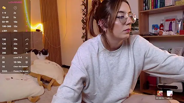 Soy mangx online show from April 11, 2026, 2:08 am