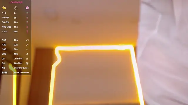 Snapshot of Soy_mangx chatting on February 28, 2026, 9:25 pm Soy mangx online show from February 28, 2026, 9:25 pm