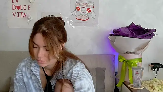 SweetDarling7 online show from April 17, 2026, 7:00 am