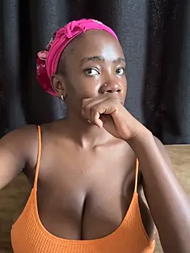 Snapshot of CutieShaz chatting on February 17, 2026, 9:39 am CutieShaz online show from February 17, 2026, 9:39 am