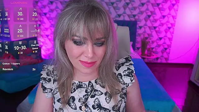 CandyLadyyy online show from May 11, 2026, 8:17 pm