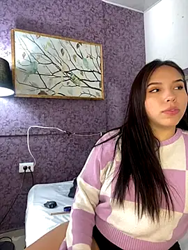 Snapshot of LunaCandy_ chatting on October 6, 2025, 1:23 pm LunaCandy online show from October 6, 2025, 1:23 pm