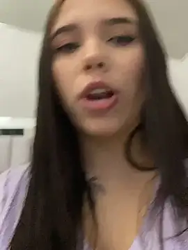 Snapshot of LunaCandy_ chatting on November 21, 2025, 10:03 am LunaCandy online show from November 21, 2025, 10:03 am