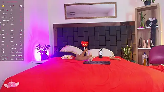 Snapshot of EllenaBoobs_ chatting on February 14, 2026, 3:34 pm EllenaBoobs online show from February 14, 2026, 3:34 pm