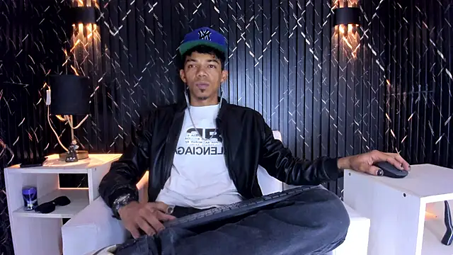 Snapshot of Gregory_Sforza chatting on November 3, 2025, 11:47 am Gregory Sforza online show from November 3, 2025, 11:47 am