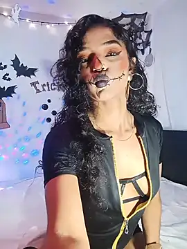 Snapshot of Aphrodite-777 chatting on October 29, 2025, 9:36 pm Aphrodite-777 online show from October 29, 2025, 9:36 pm