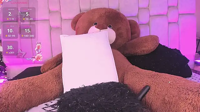 Daia Ortiz online show from November 13, 2025, 8:13 pm