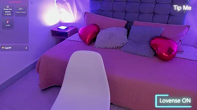 Snapshot of jenn_cg chatting on April 10, 2026, 9:11 pm jenn cg online show from April 10, 2026, 9:11 pm