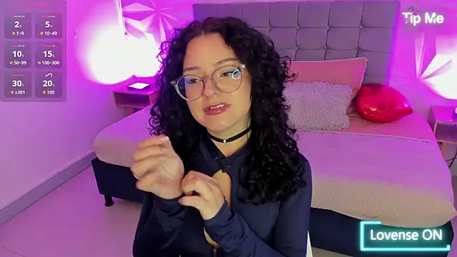 Snapshot of jenn_cg chatting on April 11, 2026, 8:45 pm jenn cg online show from April 11, 2026, 8:45 pm