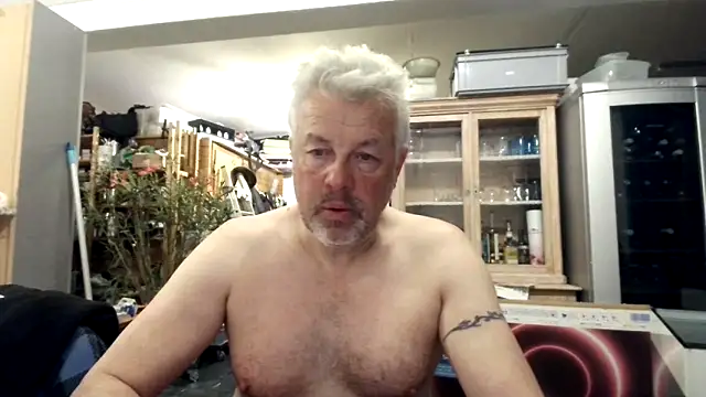 Berg Boy online show from March 10, 2025, 9:18 pm