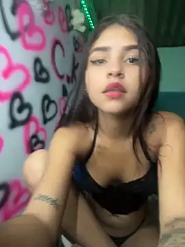 Snapshot of kityy_playful chatting on October 20, 2025, 4:14 am kityy playful online show from October 20, 2025, 4:14 am