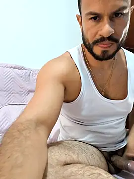 sexylandcool online show from March 19, 2025, 6:12 pm