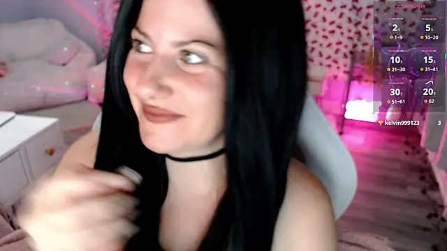 Snapshot of BellaStar84 chatting on July 17, 2026, 9:39 am BellaStar84 online show from July 17, 2026, 9:39 am