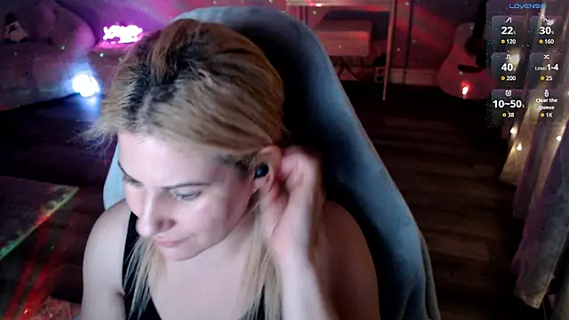 BellaStar84 online show from February 11, 2026, 12:27 pm