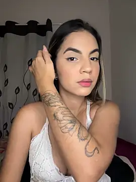 Snapshot of BadKay chatting on March 23, 2025, 3:21 am BadKay online show from March 23, 2025, 3:21 am