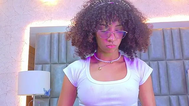 CamilaJohnston online show from April 14, 2026, 8:14 pm