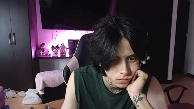 xIce Boy online show from December 14, 2025, 10:26 pm