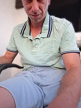 svenpfeifer online show from July 17, 2026, 3:59 am