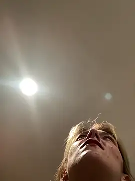 2brokegirlz online show from September 11, 2025, 10:15 am