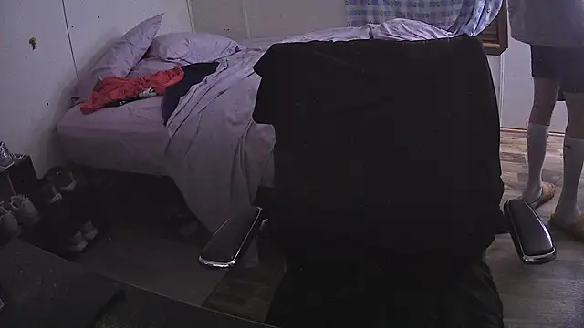 Muffdiver718 online show from March 20, 2025, 10:32 am