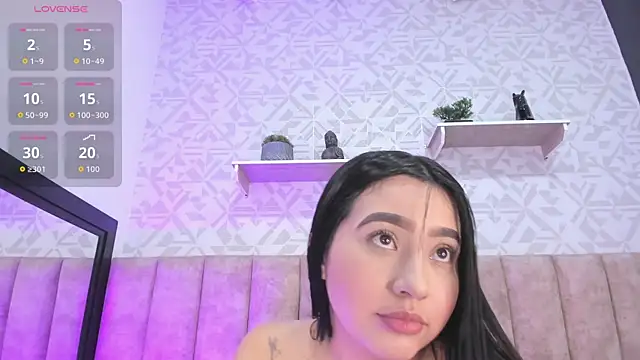 Snapshot of MelinaCruz chatting on October 30, 2025, 4:11 am MelinaCruz online show from October 30, 2025, 4:11 am