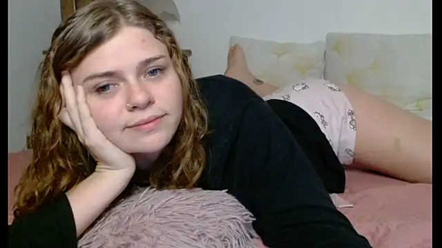 Snapshot of HaleyReedme chatting on March 12, 2025, 7:25 pm HaleyReedme online show from March 12, 2025, 7:25 pm