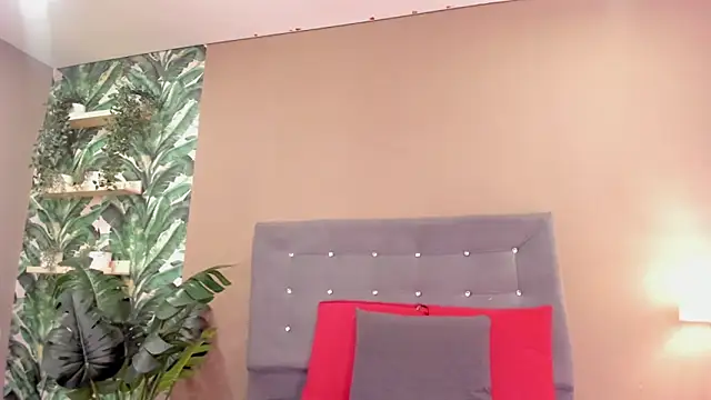 BetsyBennet  online show from May 21, 2026, 5:38 am