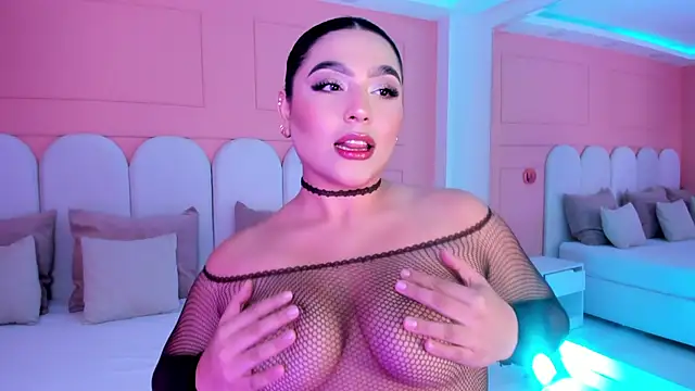 eva sainnt online show from March 20, 2026, 3:29 am