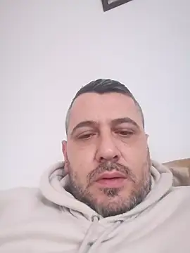 Snapshot of yourflowerpink chatting on December 14, 2025, 8:42 am yourflowerpink online show from December 14, 2025, 8:42 am