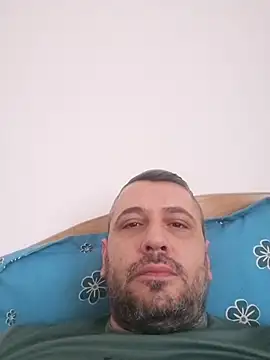 Snapshot of yourflowerpink chatting on December 1, 2025, 10:05 am yourflowerpink online show from December 1, 2025, 10:05 am