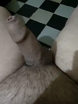 Snapshot of RomanticLoverboyz chatting on March 20, 2025, 12:22 pm RomanticLoverboyz online show from March 20, 2025, 12:22 pm